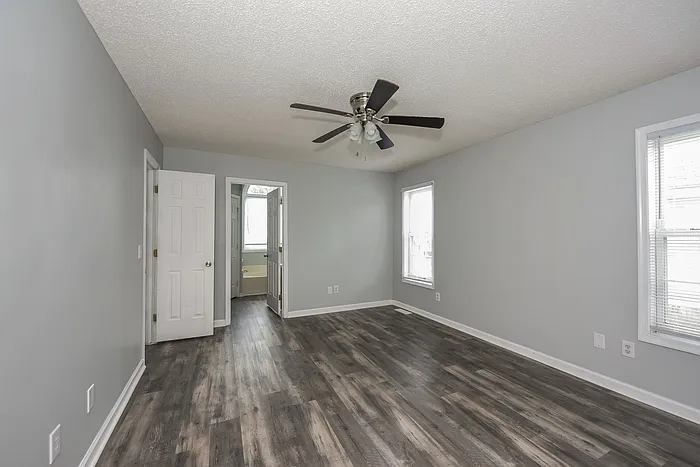 425 Wallace Way — Photo 5