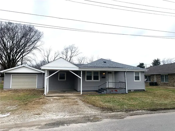 601 Wilson St, Pana, IL 62557