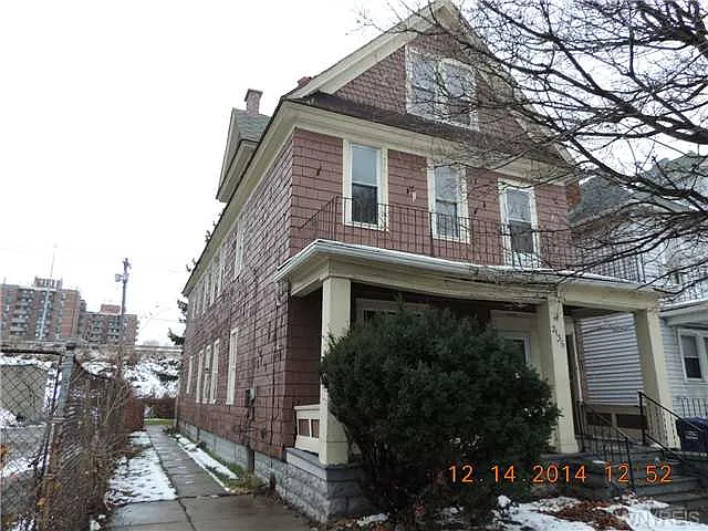 2136 Niagara St photo 1