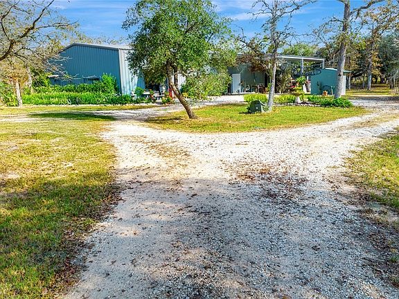 3rd image of 206 Private Road 2843