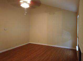 1000 W 26th St APT 209, Austin, TX 78705