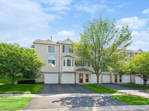 7764 Arboretum Village Cir, Chanhassen, MN 55317