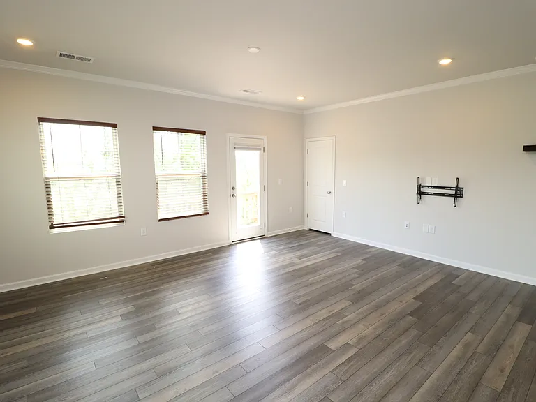 2122 Terrawood Dr — Photo 10
