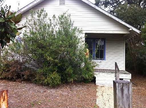 1st image of 700 E Railroad St