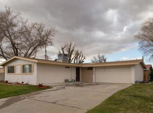 443 E Nugent St, Lancaster, CA 93535