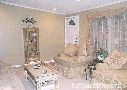 Living Room : Located when you walk in the front door.