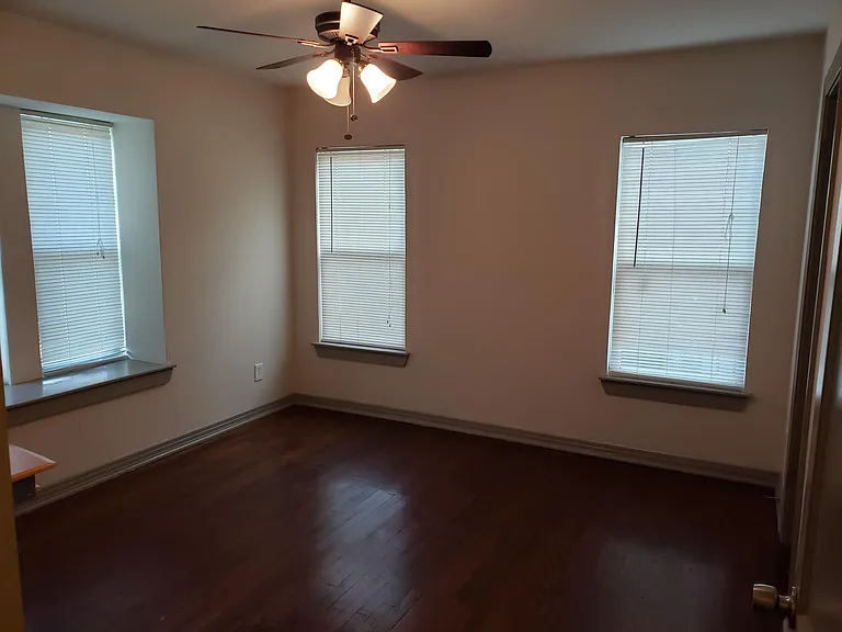 208 Fairview St — Photo 11
