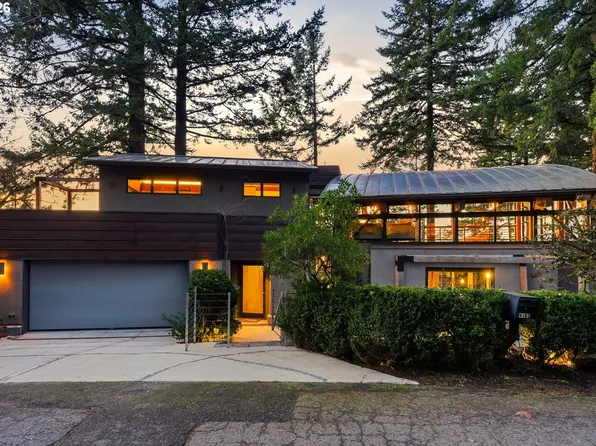 4183 SW Greenleaf Dr, Portland, OR 97221