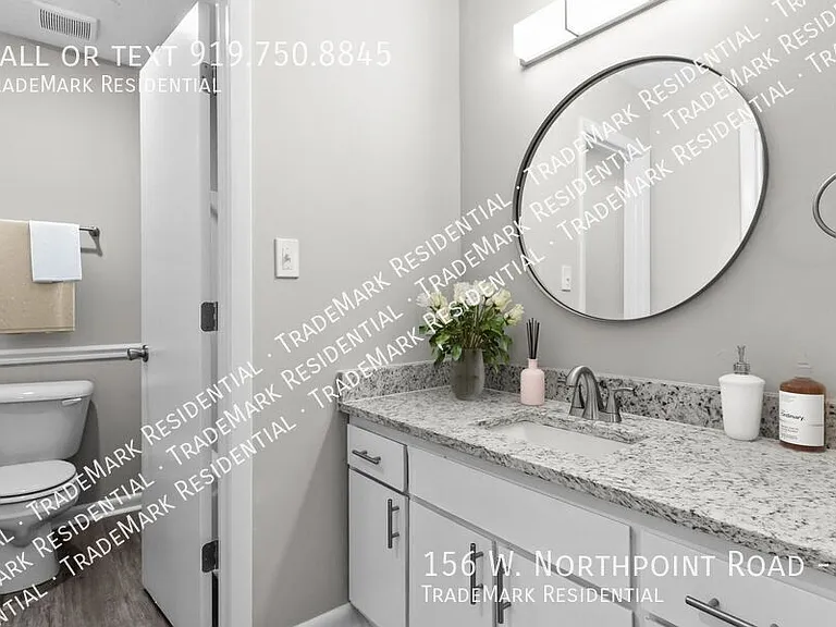 156 W Northpoint Rd #B — Photo 4