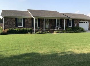 114 Alice Ln, Athens, AL 35611