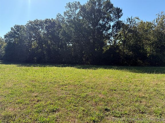 3rd image of 468504 E 1080th Rd