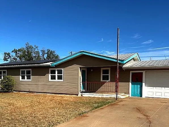 123 E McCaulley Ave, Blackwell, TX 76933