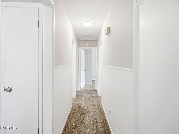 2nd image of 1322 Scotsbury Cir