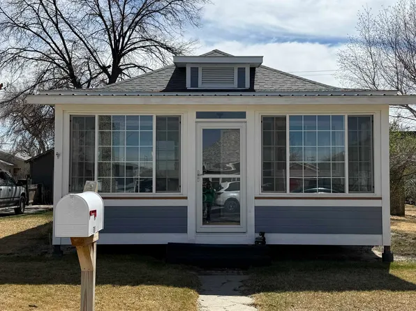 708 Culbertson Ave, Worland, WY 82401