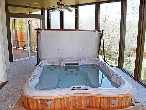 5th image of 136 Bay Rock Cir