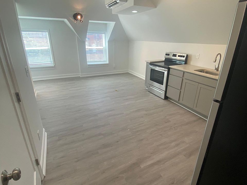 Kitchen & living room