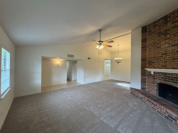 5th image of 1104 Kesser Dr