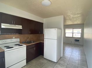 29 SW 8th Ave #2, Dania, FL 33004