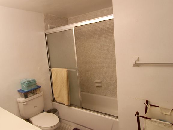 5th image of 1000 West Ave APT 417