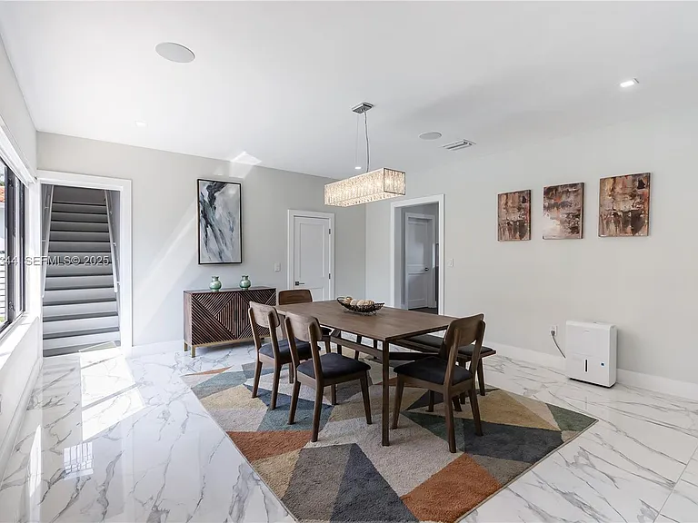 1600 Micanopy Ave #O — Photo 6
