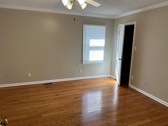 4th image of 1109 8th Ave #5
