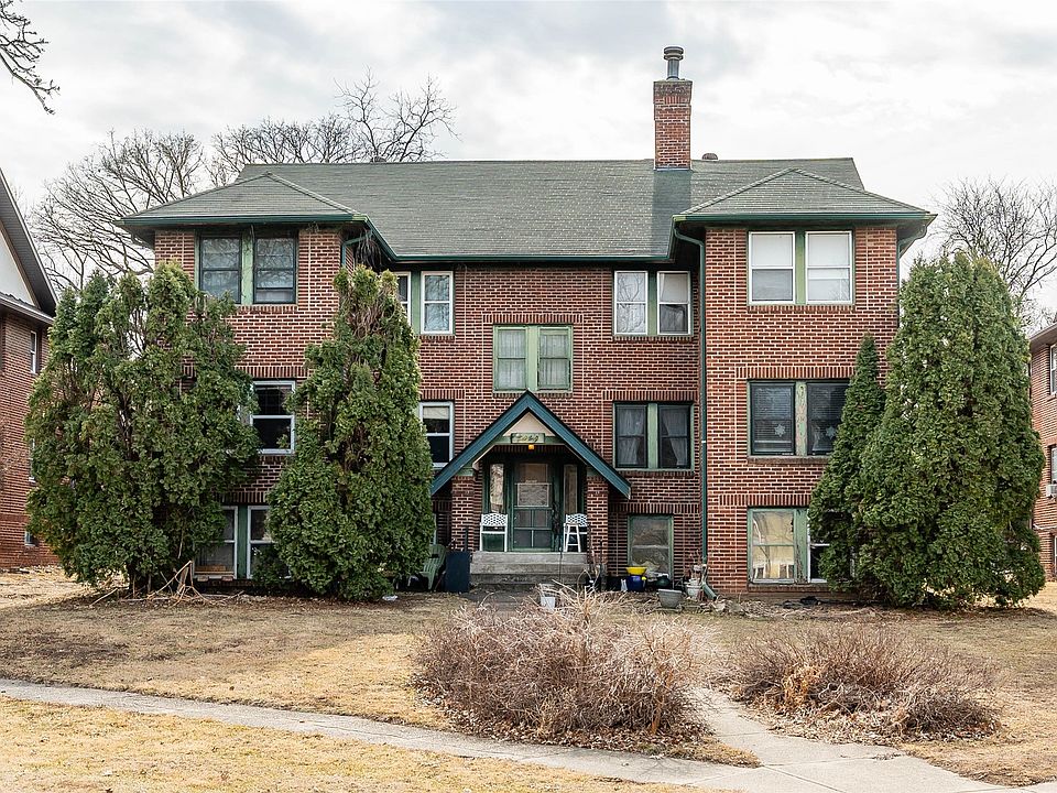 1st image of 3936 University Ave APT 3