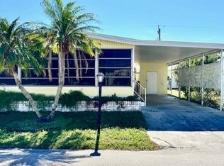 5518 Miles Standish Ln, North Fort Myers, FL 33917