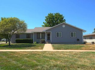 301 N Main St, Hillsboro, KS 67063