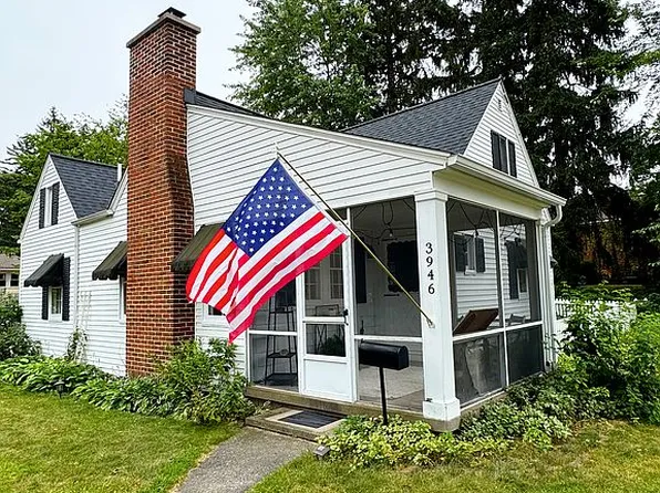 3946 Superior St SW, Grandville, MI 49418