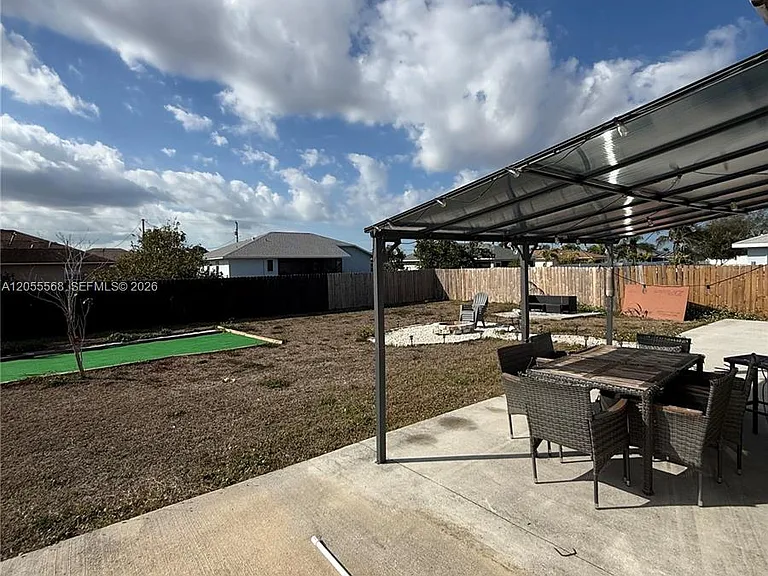 320 SE 26 Terrace Cpe — Photo 14