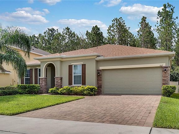 3rd image of 1057 Vinsetta Cir
