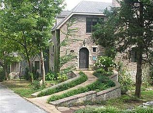 40 Hilton St, Eureka Springs, AR 72632