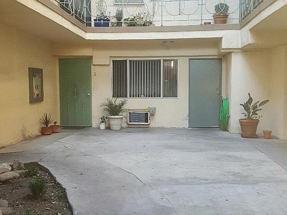 3rd image of 5501 Sierra Vista Ave APT 3