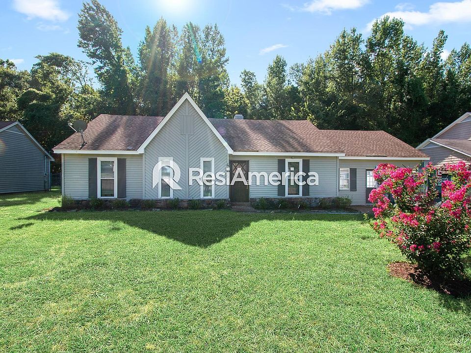 1st image of 4555 Northwood Hills Dr