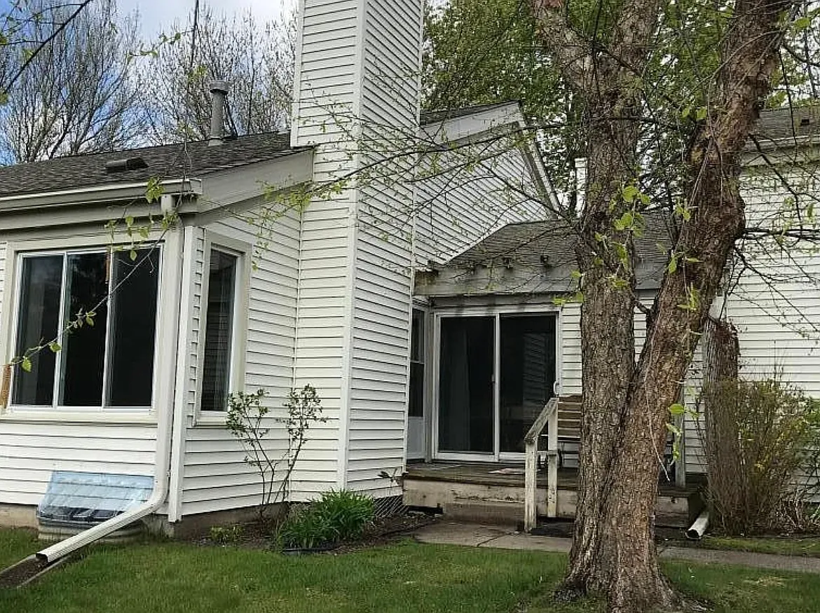 2 bed, 1.5 bath, 1084 sqft, $1,900 — Photo 3