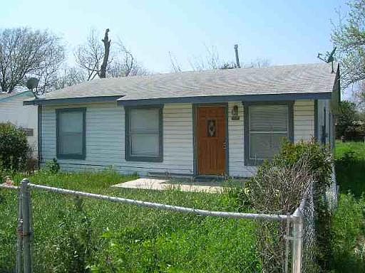 1st image of 215 ROSABELL DR