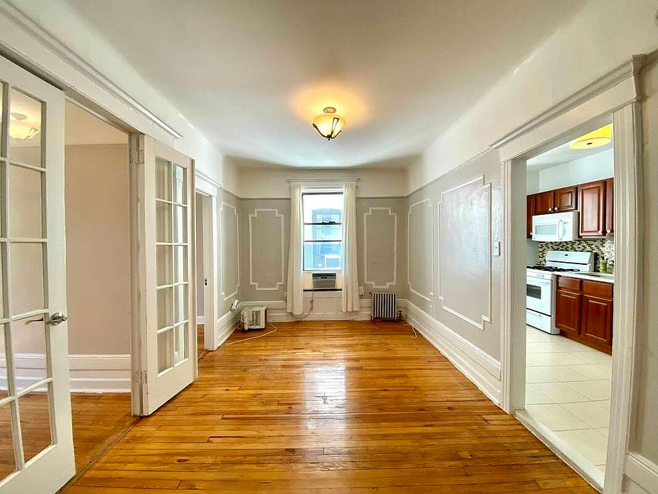 1st image of 442 14th St APT 3M