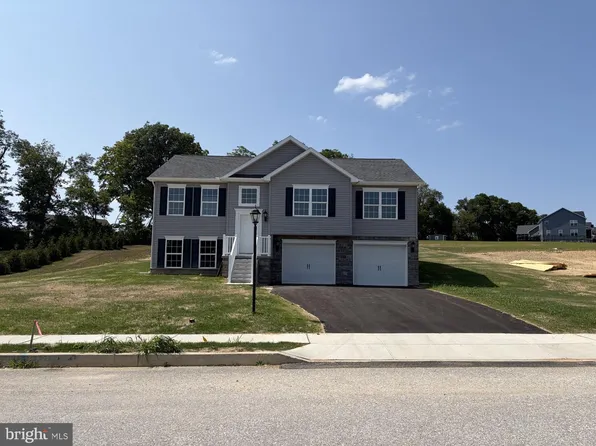 625 Ripple Dr #187, Hanover, PA 17331