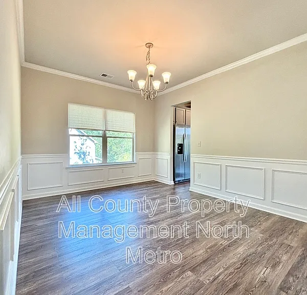 212 Creek View Pl — Photo 3