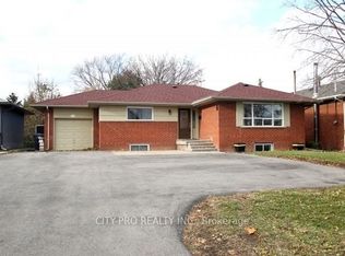 1925 Britannia Rd W, Mississauga, ON L5M1P4