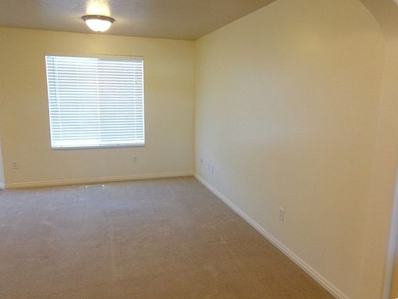 5th image of 358 N Stamford Dr