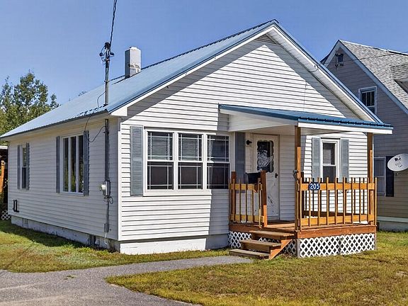 2nd image of 205 Bowdoin Street