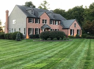 1 Tansey Ct, Wynantskill, NY 12198