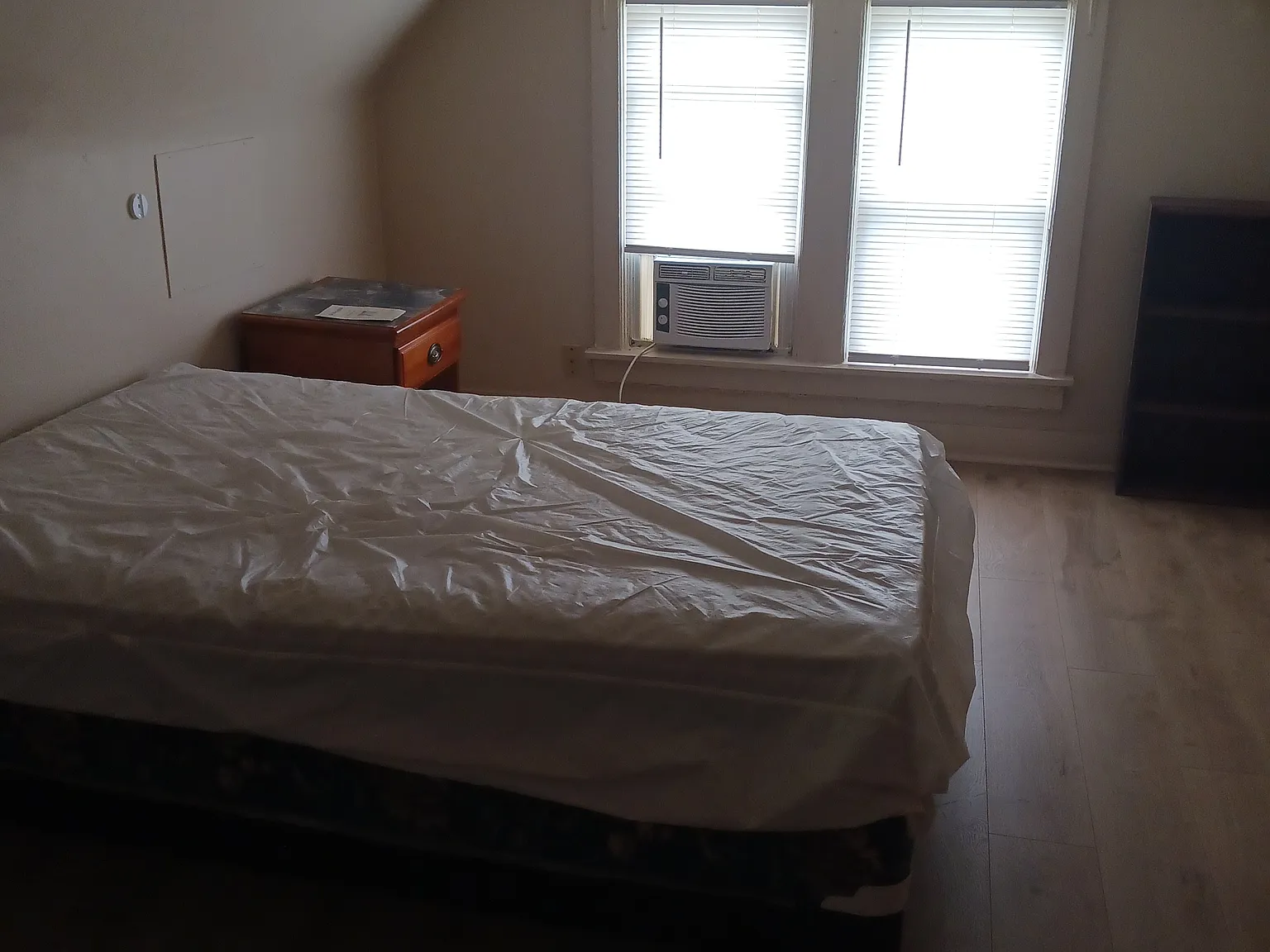 Studio, 600 sqft, $850 — Photo 3