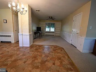 4th image of 2407 Ivanhoe Ln