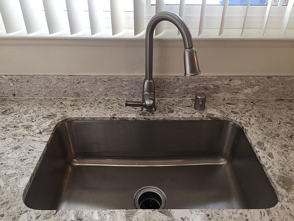 5th image of 97 Superior Dr APT B
