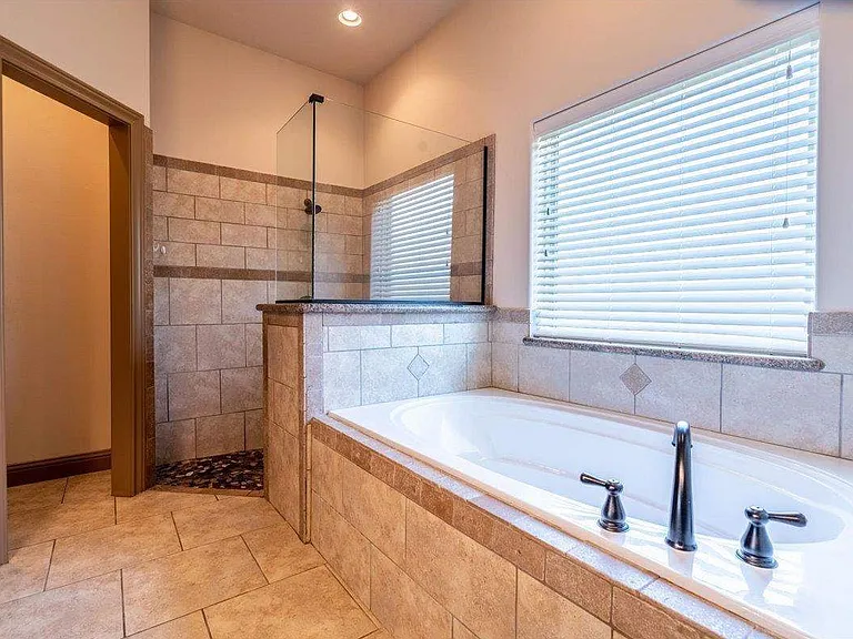 187 Sterling Ridge Dr — Photo 9