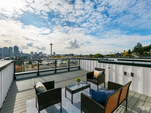 1013 C 6th Avenue N, Seattle, WA 98109