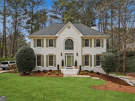 2nd image of 105 Inverness Approach