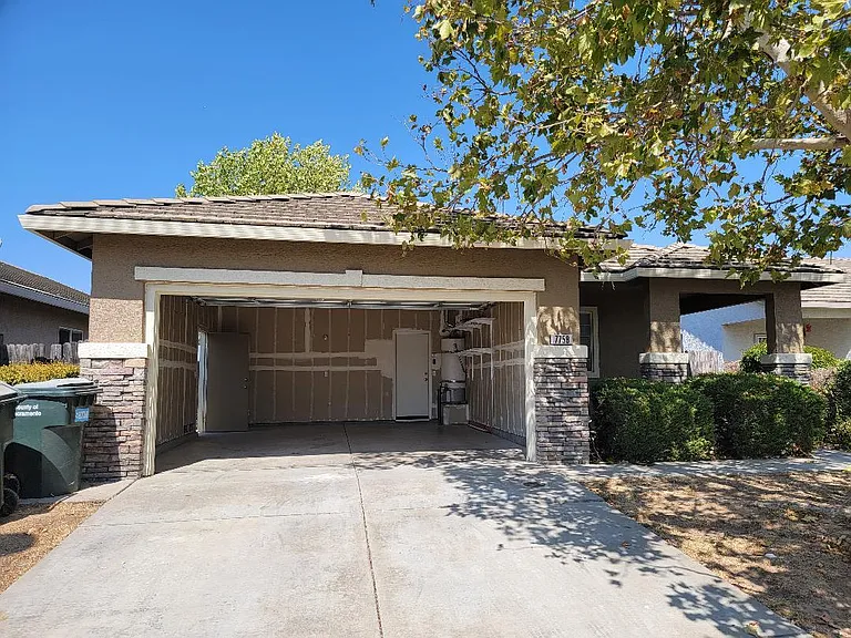 7758 Dersingham Dr — Photo 1